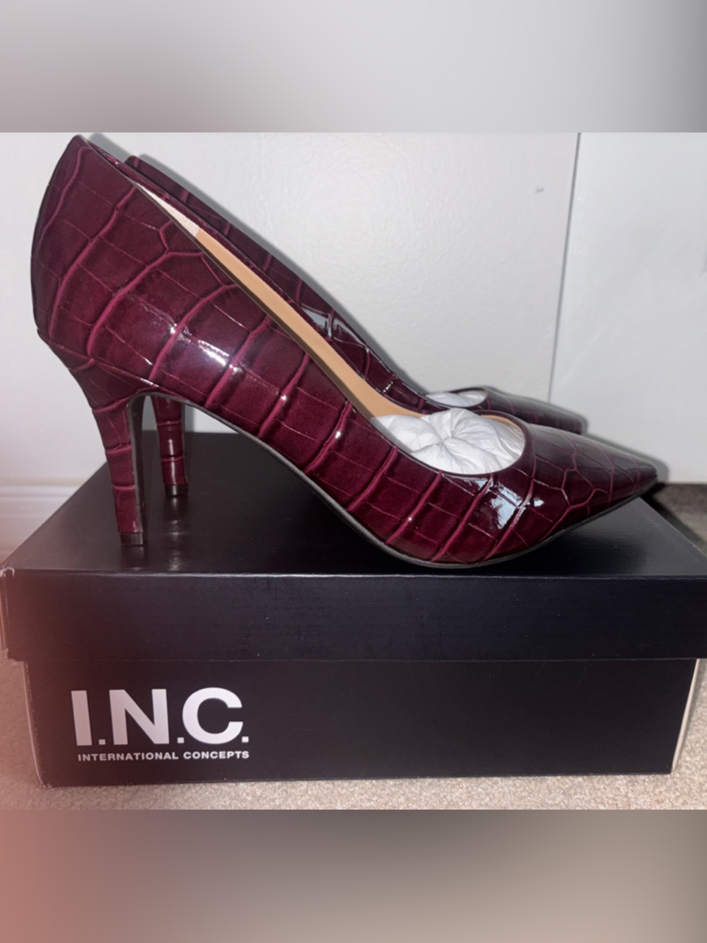 INC International Concepts Burgundy Croc-Embossed Pointed Stiletto Pump
